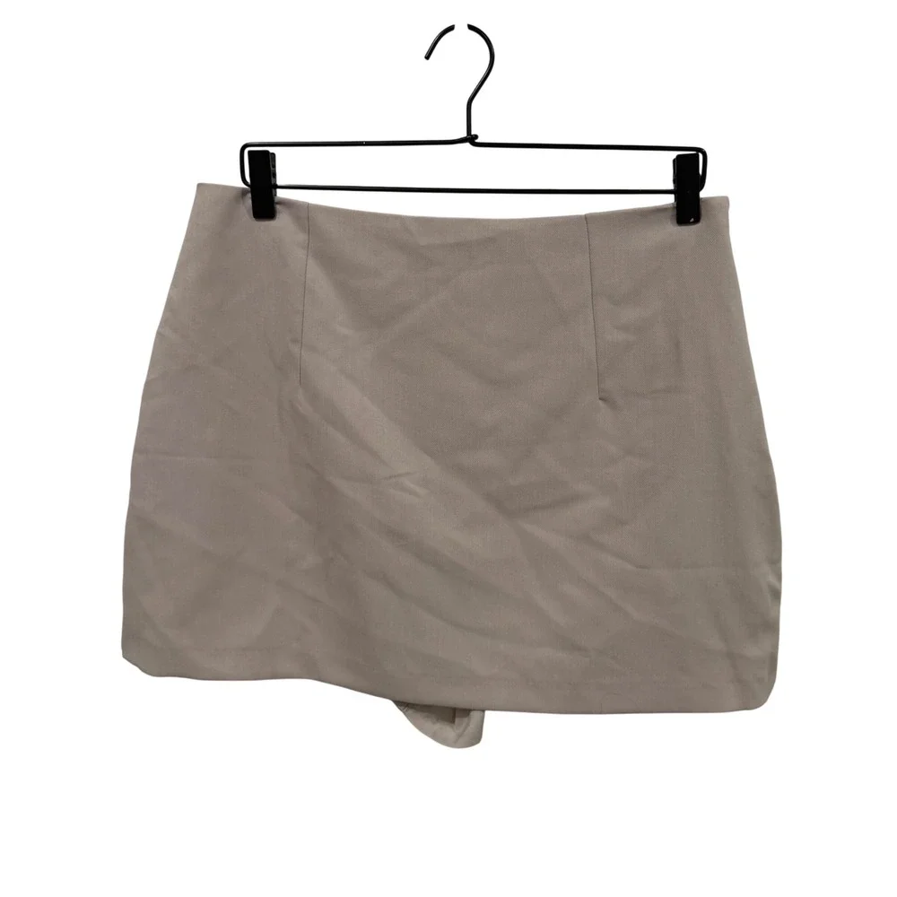 Abercrombie & Fitch Scarlett Mini Skort Tan Beige Large 143-200-00254-410‎ NEW
